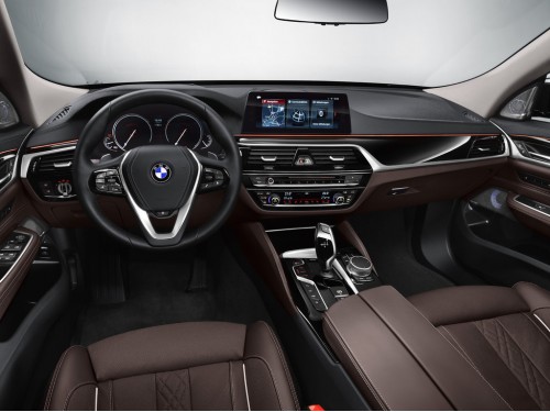 Характеристики автомобиля BMW 6-Series Gran Turismo 630d AT xDrive Base (02.2020 - 05.2020): фото, вместимость, скорость, двигатель, топливо, масса, отзывы