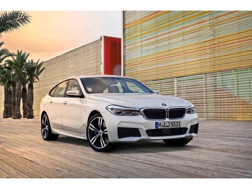 Характеристики автомобиля BMW 6-Series Gran Turismo 630d AT xDrive Luxury Line (11.2017 - 01.2020): фото, вместимость, скорость, двигатель, топливо, масса, отзывы