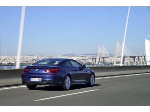 Характеристики автомобиля BMW 6-Series 640d AT xDrive (02.2015 - 01.2016): фото, вместимость, скорость, двигатель, топливо, масса, отзывы
