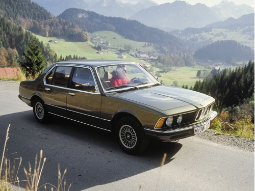 Характеристики автомобиля BMW 7-Series 730 AT (05.1977 - 09.1979): фото, вместимость, скорость, двигатель, топливо, масса, отзывы