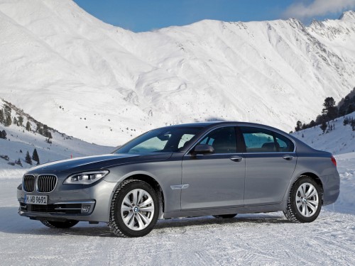Характеристики автомобиля BMW 7-Series 730Ld AT (07.2012 - 07.2015): фото, вместимость, скорость, двигатель, топливо, масса, отзывы