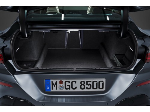 Характеристики автомобиля BMW 8-Series 840d AT xDrive M Sport Pro (02.2020 - 03.2022): фото, вместимость, скорость, двигатель, топливо, масса, отзывы