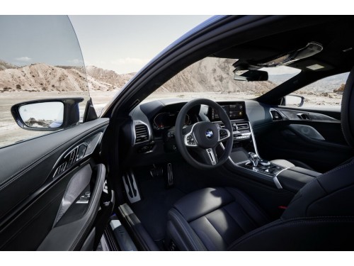Характеристики автомобиля BMW 8-Series 840d AT xDrive M 50 Years Special Edition (04.2022 - 03.2023): фото, вместимость, скорость, двигатель, топливо, масса, отзывы