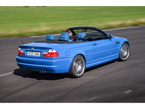 Характеристики автомобиля BMW M3 3.2 AMT (04.2001 - 11.2006): фото, вместимость, скорость, двигатель, топливо, масса, отзывы
