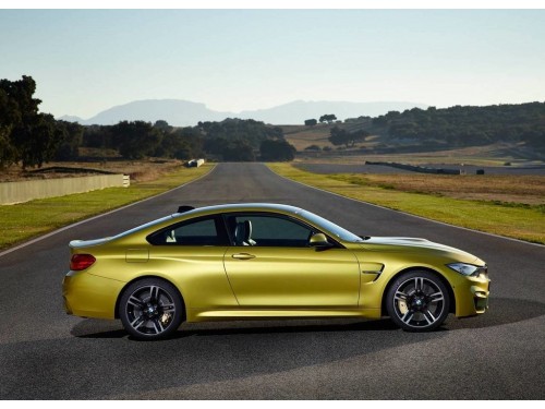 Характеристики автомобиля BMW M4 3.0 MT (02.2014 - 04.2017): фото, вместимость, скорость, двигатель, топливо, масса, отзывы