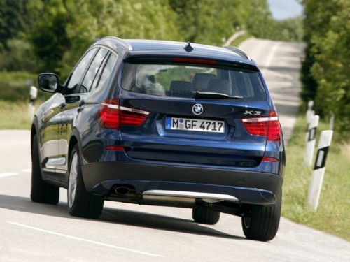 Характеристики автомобиля BMW X3 xDrive 20i AT Urban (12.2010 - 05.2014): фото, вместимость, скорость, двигатель, топливо, масса, отзывы