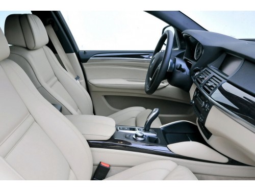 Характеристики автомобиля BMW X6 xDrive 50i AT (04.2010 - 03.2012): фото, вместимость, скорость, двигатель, топливо, масса, отзывы