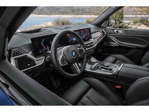Характеристики автомобиля BMW X7 M60i AT (05.2022 - н.в.): фото, вместимость, скорость, двигатель, топливо, масса, отзывы