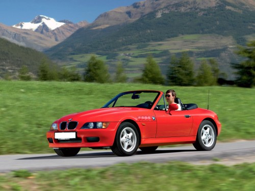 Характеристики автомобиля BMW Z3 1.9 MT (03.1996 - 03.1999): фото, вместимость, скорость, двигатель, топливо, масса, отзывы