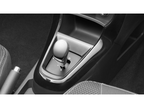 Характеристики автомобиля Brilliance H230 1.5 AT Deluxe (06.2015 - 01.2017): фото, вместимость, скорость, двигатель, топливо, масса, отзывы