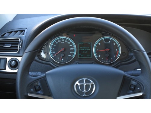 Характеристики автомобиля Brilliance V5 1.6 AТ Comfort (03.2014 - 08.2019): фото, вместимость, скорость, двигатель, топливо, масса, отзывы