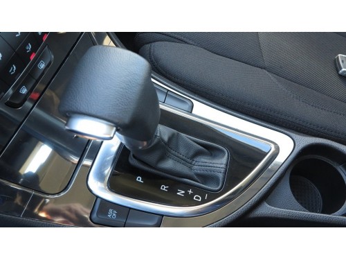 Характеристики автомобиля Brilliance V5 1.6 МТ Deluxe (03.2014 - 08.2019): фото, вместимость, скорость, двигатель, топливо, масса, отзывы