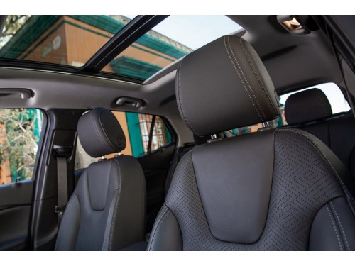 Характеристики автомобиля Buick Encore GX 1.3 CVT Select (11.2019 - н.в.): фото, вместимость, скорость, двигатель, топливо, масса, отзывы