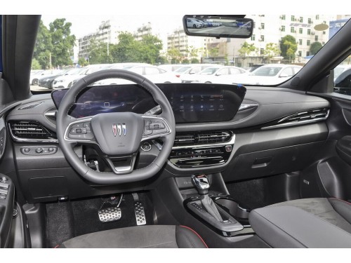 Характеристики автомобиля Buick Envista 1.5T CVT GS Burning Speed (09.2022 - н.в.): фото, вместимость, скорость, двигатель, топливо, масса, отзывы