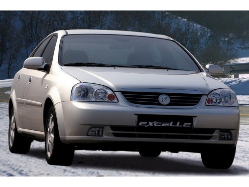 Характеристики автомобиля Buick Excelle 1.8 MT LE (04.2003 - 03.2008): фото, вместимость, скорость, двигатель, топливо, масса, отзывы