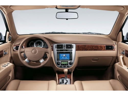 Характеристики автомобиля Buick Excelle 1.8 AT LE (11.2005 - 08.2009): фото, вместимость, скорость, двигатель, топливо, масса, отзывы