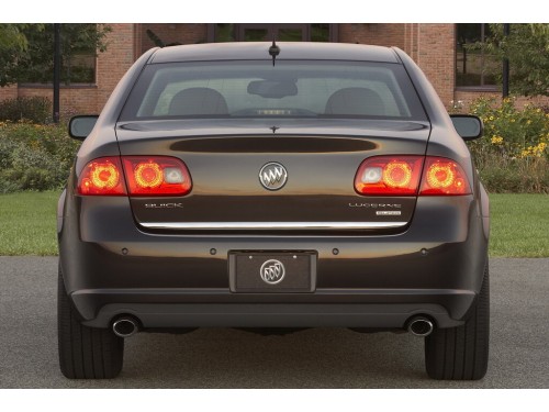 Характеристики автомобиля Buick Lucerne 3.8 AT CX (06.2005 - 05.2008): фото, вместимость, скорость, двигатель, топливо, масса, отзывы