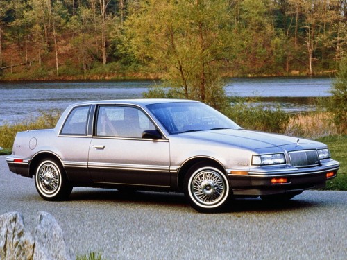Характеристики автомобиля Buick Skylark 2.5 AT Skylark Custom (07.1987 - 08.1988): фото, вместимость, скорость, двигатель, топливо, масса, отзывы