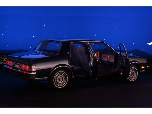 Характеристики автомобиля Buick Skylark 2.5 AT Skylark Limited Sedan (10.1983 - 09.1985): фото, вместимость, скорость, двигатель, топливо, масса, отзывы