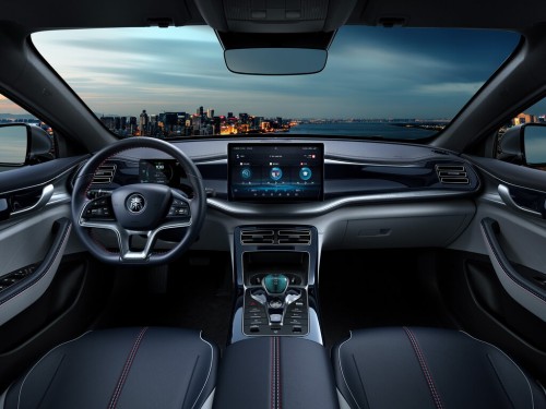 Характеристики автомобиля BYD Qin Plus 57 kWh Luxury (04.2021 - н.в.): фото, вместимость, скорость, двигатель, топливо, масса, отзывы