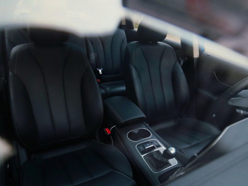 Характеристики автомобиля BYD Song Max 1.5 AMT (03.2019 - 03.2022): фото, вместимость, скорость, двигатель, топливо, масса, отзывы