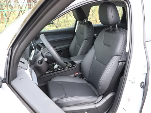 Характеристики автомобиля BYD Song Pro PHEV 1.5 DCT DM Comfort 15.7 kWh (07.2019 - 04.2022): фото, вместимость, скорость, двигатель, топливо, масса, отзывы