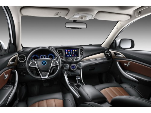 Характеристики автомобиля BYD Song EV300 48 kWh Luxury (01.2018 - 02.2019): фото, вместимость, скорость, двигатель, топливо, масса, отзывы