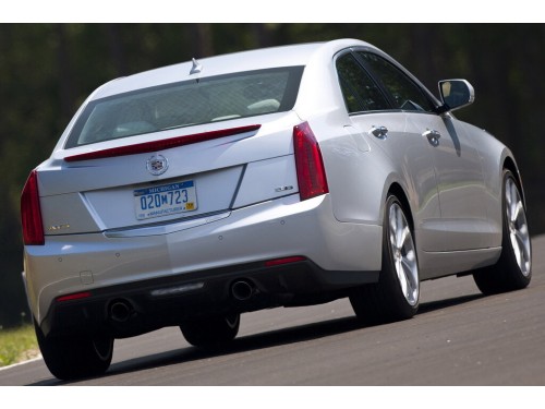 Характеристики автомобиля Cadillac ATS 2.0T AT AWD Performance (01.2012 - 04.2014): фото, вместимость, скорость, двигатель, топливо, масса, отзывы