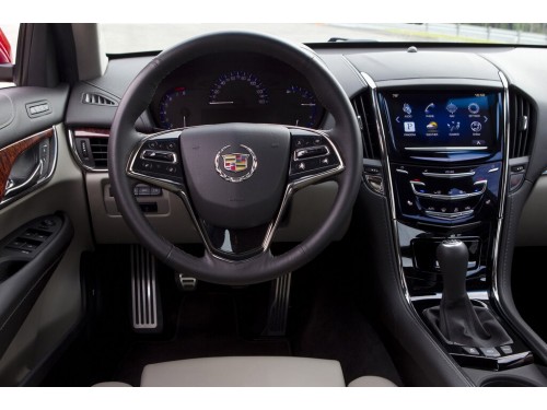 Характеристики автомобиля Cadillac ATS 3.6 AT AWD Luxury (01.2012 - 04.2014): фото, вместимость, скорость, двигатель, топливо, масса, отзывы