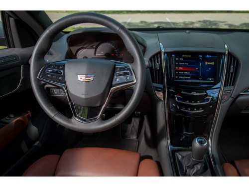 Характеристики автомобиля Cadillac ATS 2.0T AT6 AWD Luxury (05.2014 - 04.2015): фото, вместимость, скорость, двигатель, топливо, масса, отзывы