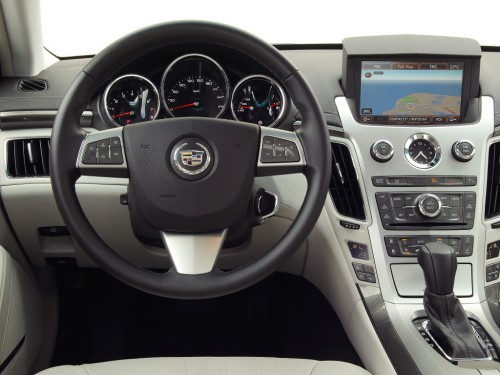 Характеристики автомобиля Cadillac CTS 3.0 AT Sport Luxury (07.2010 - 02.2013): фото, вместимость, скорость, двигатель, топливо, масса, отзывы