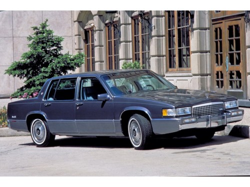 Характеристики автомобиля Cadillac DeVille 4.9 AT Sedan de Ville Touring Package (05.1991 - 04.1992): фото, вместимость, скорость, двигатель, топливо, масса, отзывы