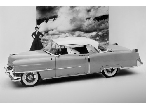 Характеристики автомобиля Cadillac DeVille 5.4 AT Coupe de Ville (12.1954 - 09.1955): фото, вместимость, скорость, двигатель, топливо, масса, отзывы
