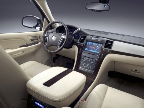 Характеристики автомобиля Cadillac Escalade 6.0 CVT 4WD Hybrid Platinum (09.2006 - 01.2014): фото, вместимость, скорость, двигатель, топливо, масса, отзывы