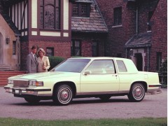 Cadillac Fleetwood 4.1 AT Fleetwood (04.1984 - 06.1985)