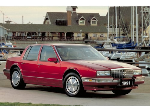 Характеристики автомобиля Cadillac Seville 4.5 AT STS (05.1988 - 04.1989): фото, вместимость, скорость, двигатель, топливо, масса, отзывы