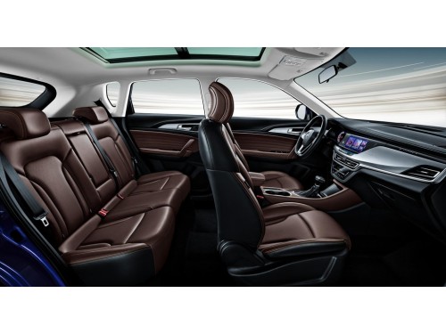 Характеристики автомобиля Changan CS35 Plus 1.6 MT Comfort (08.2019 - 07.2023): фото, вместимость, скорость, двигатель, топливо, масса, отзывы