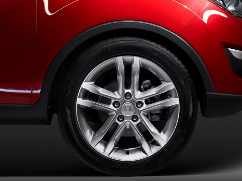 Характеристики автомобиля Changan CS35 1.6 MT Standard (02.2014 - 12.2014): фото, вместимость, скорость, двигатель, топливо, масса, отзывы