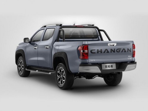 Характеристики автомобиля Changan Lantop 2.0 MT Long Base Elite (12.2022 - н.в.): фото, вместимость, скорость, двигатель, топливо, масса, отзывы