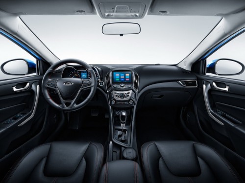 Характеристики автомобиля Chery Arrizo 5 1.5 7CVT Fashion (03.2016 - 11.2018): фото, вместимость, скорость, двигатель, топливо, масса, отзывы