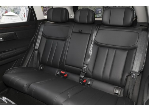 Характеристики автомобиля Chery Explore 06 1.6T DCT AWD 290T Premium (08.2023 - н.в.): фото, вместимость, скорость, двигатель, топливо, масса, отзывы