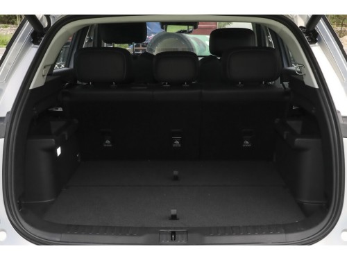 Характеристики автомобиля Chery Explore 06 1.6T DCT AWD 290T Premium (08.2023 - н.в.): фото, вместимость, скорость, двигатель, топливо, масса, отзывы