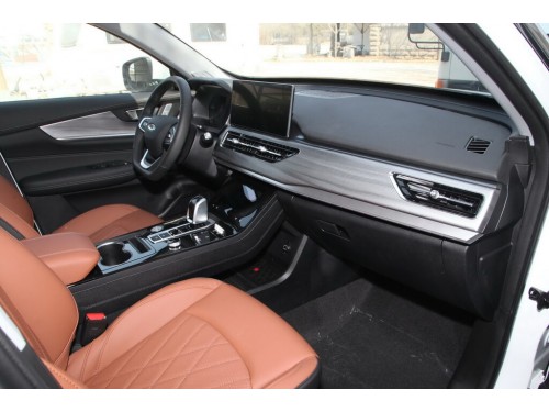 Характеристики автомобиля Chery Tiggo 8 1.6T DCT Elite (05.2019 - 05.2020): фото, вместимость, скорость, двигатель, топливо, масса, отзывы