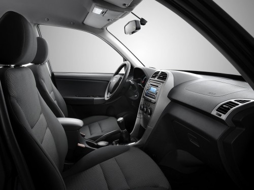 Характеристики автомобиля Chery Tiggo T11 1.6 MT Luxury 2WD (08.2013 - 11.2016): фото, вместимость, скорость, двигатель, топливо, масса, отзывы