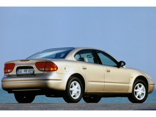 Характеристики автомобиля Chevrolet Alero 3.4 AT GL2 (04.1998 - 04.2004): фото, вместимость, скорость, двигатель, топливо, масса, отзывы