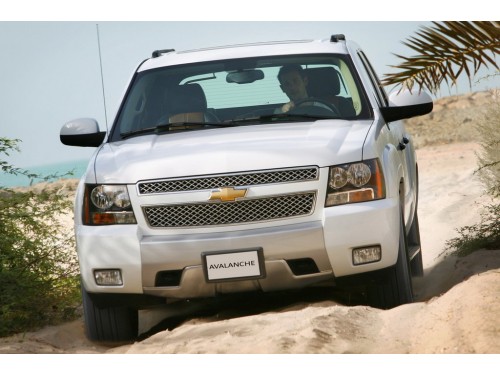 Характеристики автомобиля Chevrolet Avalanche 5.3 AT Fexible-Fuel LT (05.2008 - 04.2013): фото, вместимость, скорость, двигатель, топливо, масса, отзывы