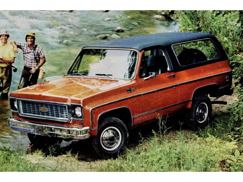 Характеристики автомобиля Chevrolet Blazer K5 4.1 AT Blazer C10 Hardtop 250 (10.1974 - 07.1975): фото, вместимость, скорость, двигатель, топливо, масса, отзывы