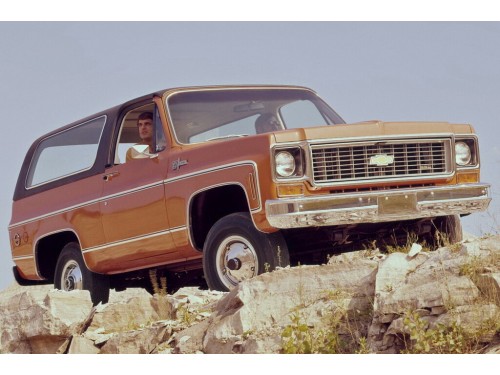 Характеристики автомобиля Chevrolet Blazer K5 4.1 MT Blazer C Hardtop 250 4-gears (08.1972 - 09.1974): фото, вместимость, скорость, двигатель, топливо, масса, отзывы