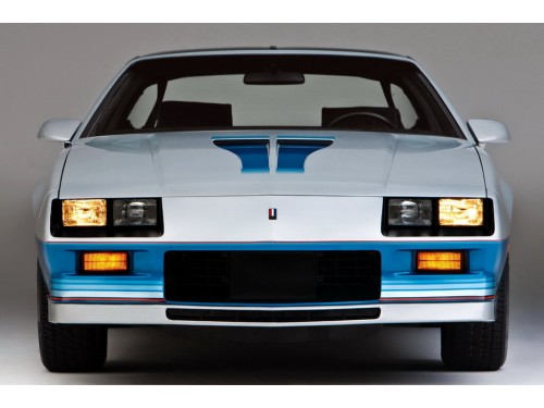 Характеристики автомобиля Chevrolet Camaro 2.8 AT Sport Coupe (11.1982 - 10.1983): фото, вместимость, скорость, двигатель, топливо, масса, отзывы
