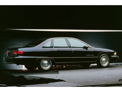 Характеристики автомобиля Chevrolet Caprice 5.7 AT Caprice Police Sedan (10.1990 - 06.1991): фото, вместимость, скорость, двигатель, топливо, масса, отзывы